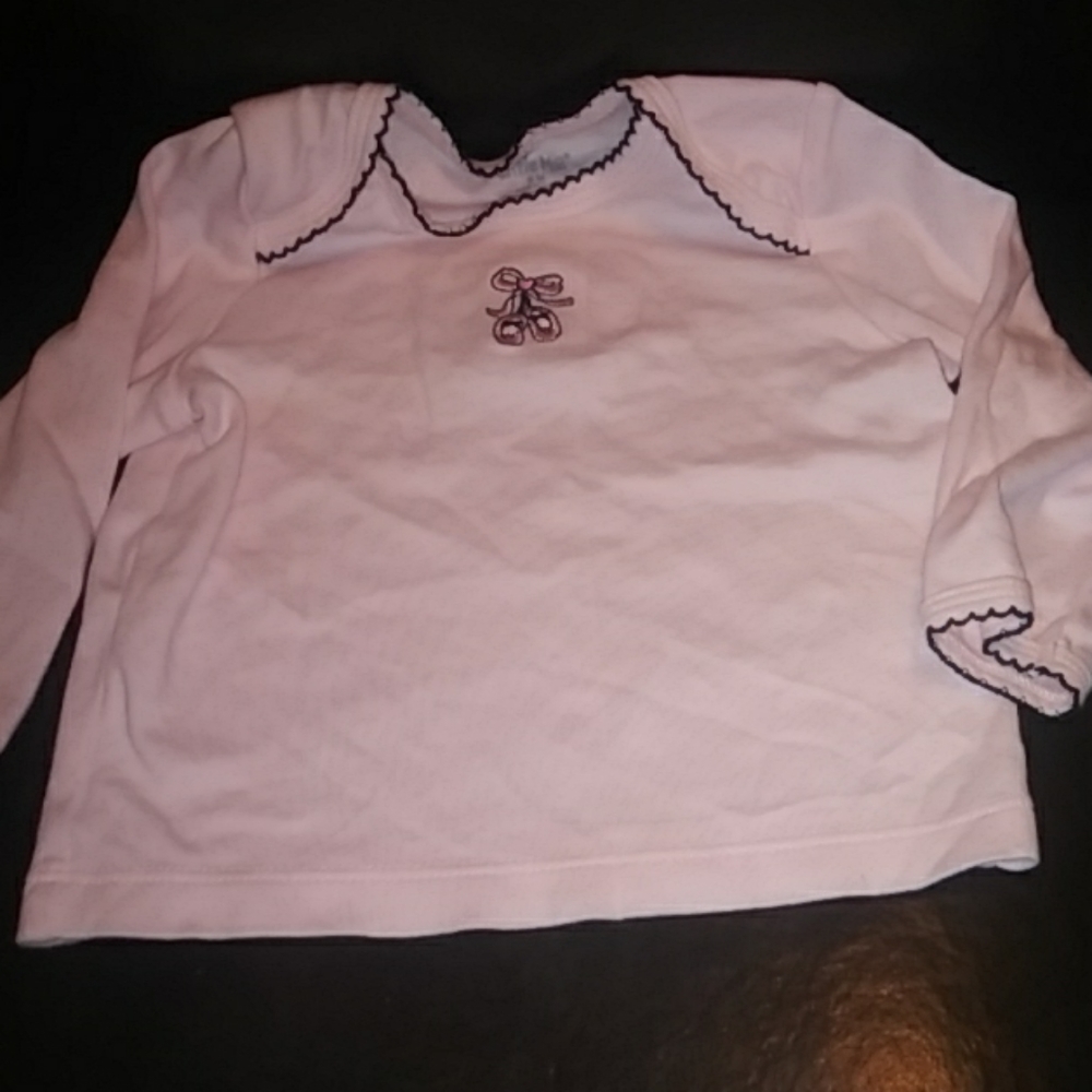 Outfit - Picture 2 of 3